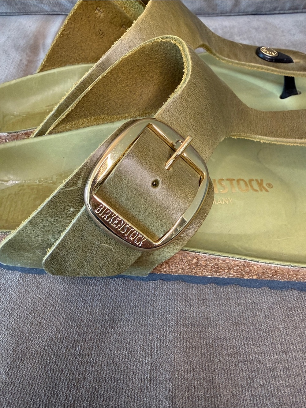 Birkenstock Gold Big Buckle Gizeh Olive Green Thong Sandals - Picture 4 of 8